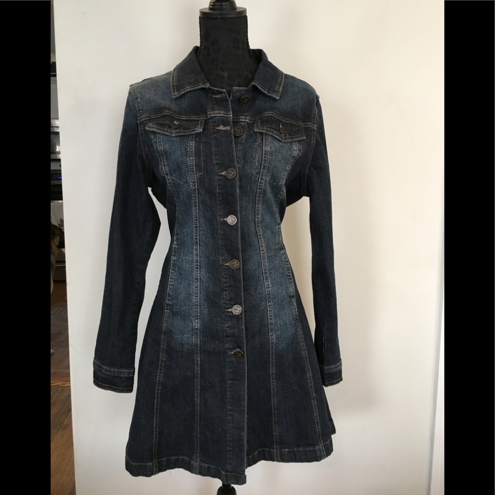 Adorable stretch denim dress. Size M